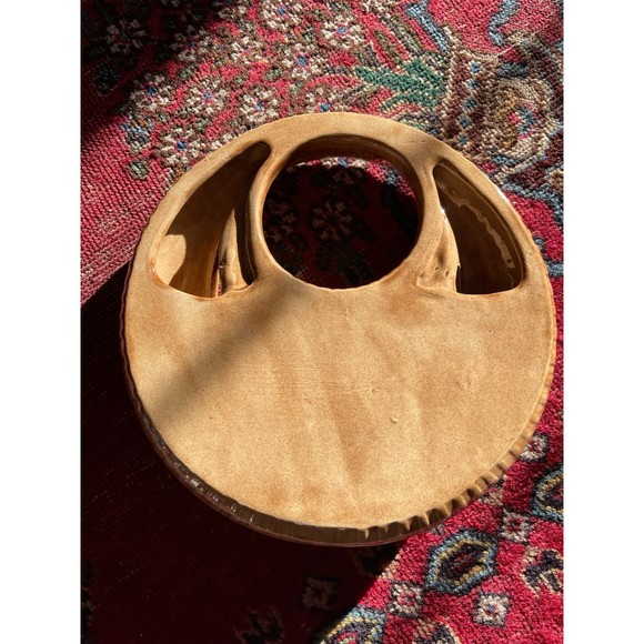 Vintage Ceramic Wall-Hanging Flower Basket - Picture 6 of 7